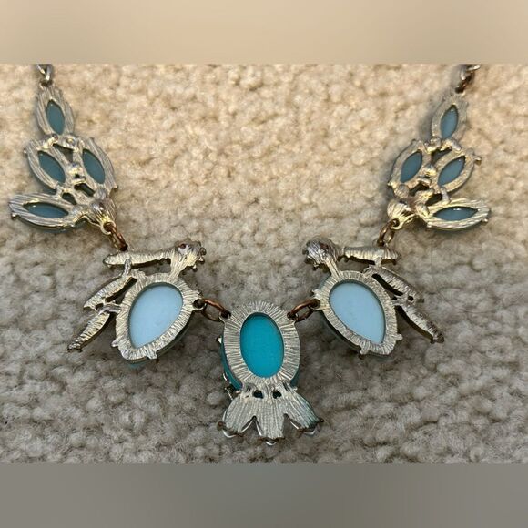 Blue and iridescent stone statement necklace - Picture 4 of 4